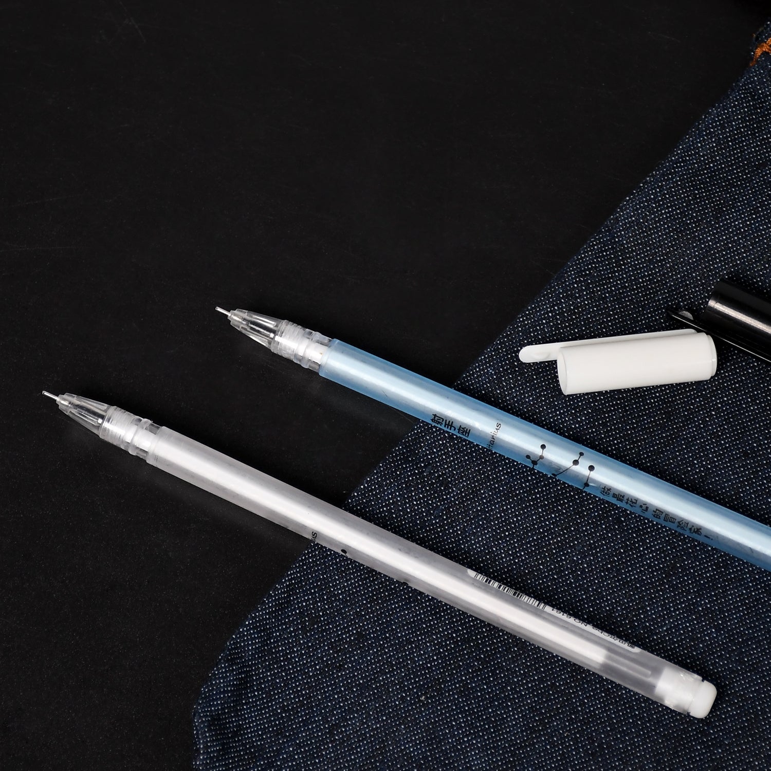 1171 Smooth Writing Pen Superior Writing Experience Professional Sturdy Ball Pen For School And Office Stationery ( Set Of 2 Pen ) DeoDap 1171 Smooth Writing Pen Superior Writing Experience Professional Sturdy Ball Pen For School And Office Stationery ( Set Of 2 Pen ) DeoDap